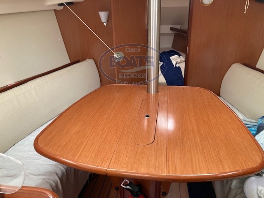 Image deOCEANIS 323 CLIPPER