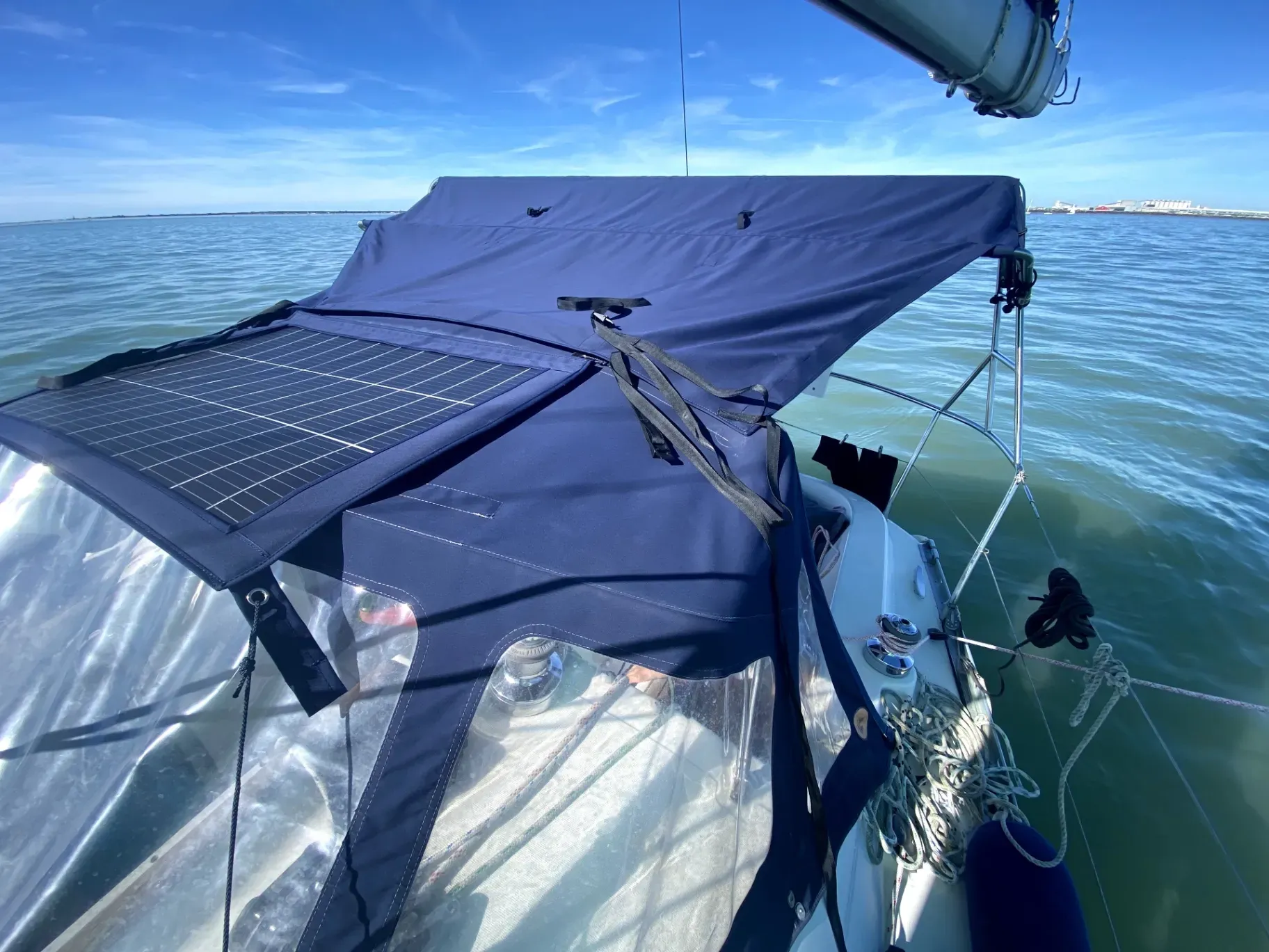 Image deOCEANIS 311 CLIPPER