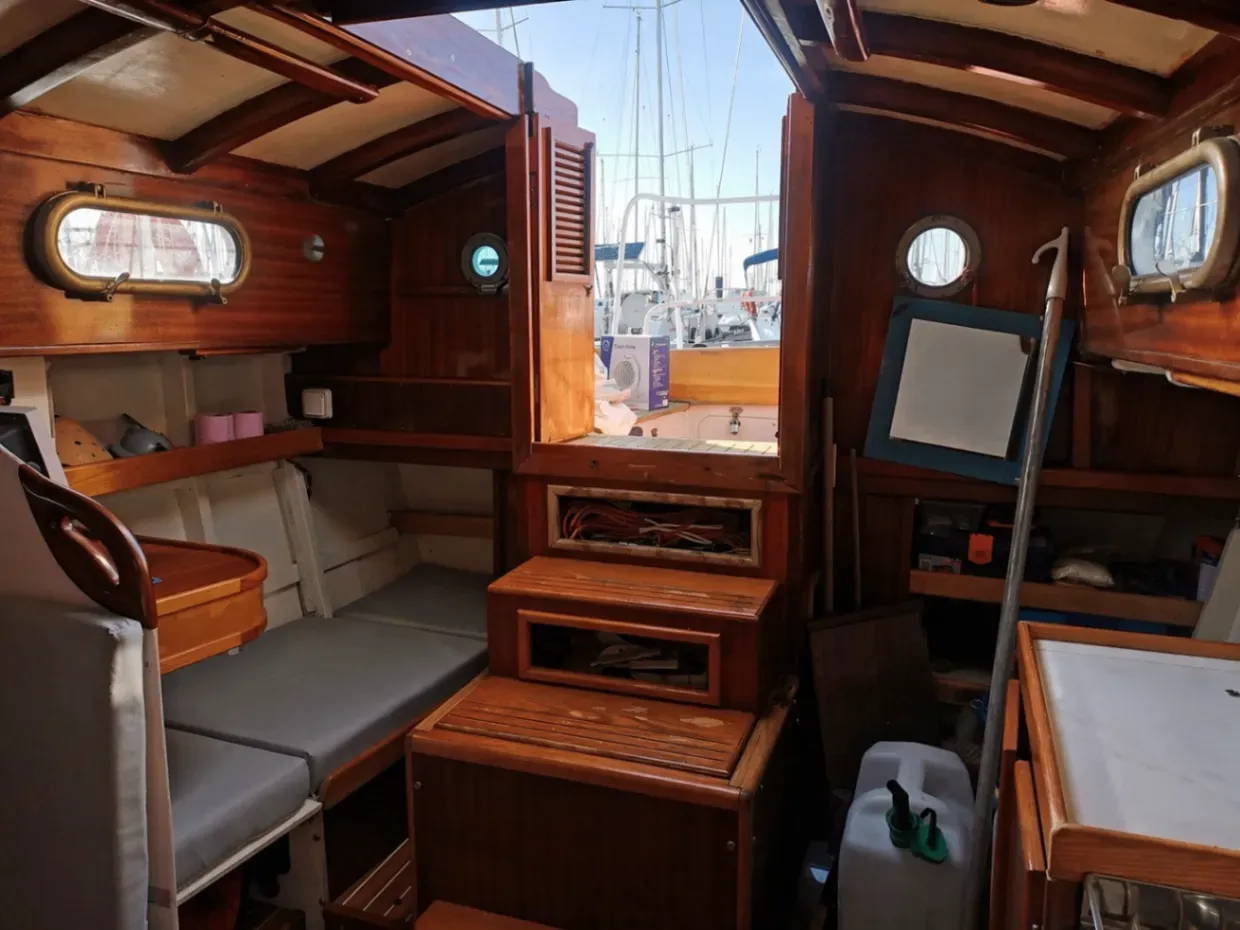Image deGOLDEN HIND 31 voilier bois
